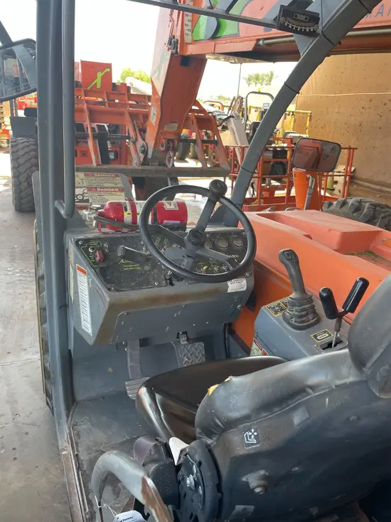 2014 XTREME XR842 Forklift