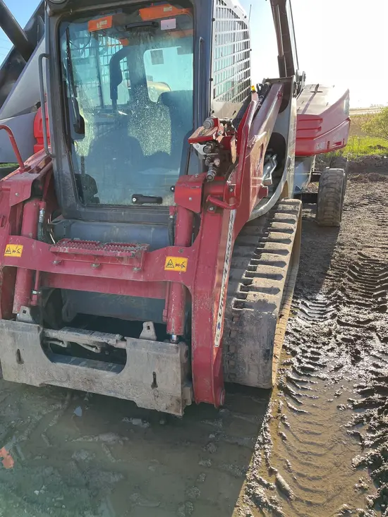 2022 Takeuchi TL12R2-CR Track Loader