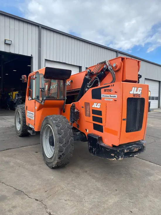 2017 SKYTRAK 10054 Forklift