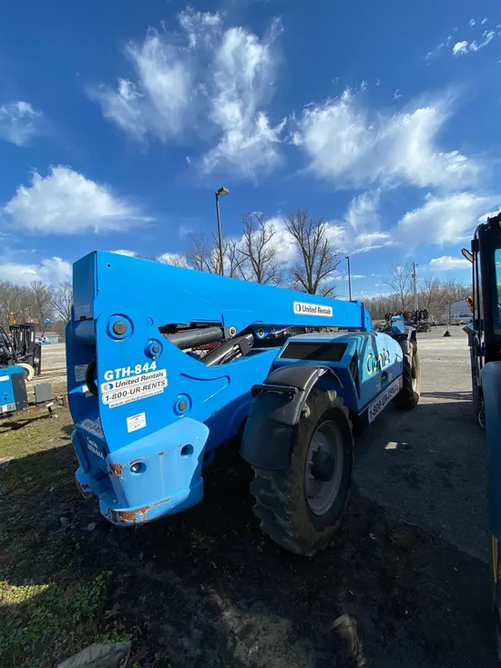2015 Genie GTH-844 Forklift