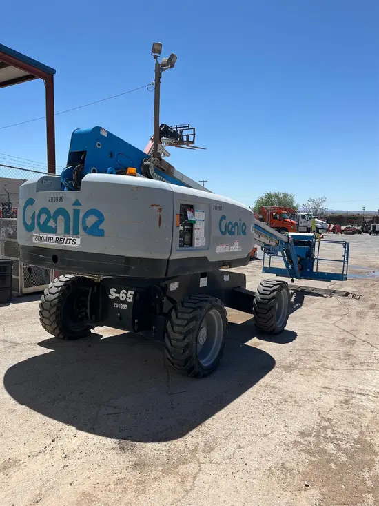 2017 Genie S-65 Boom Lift