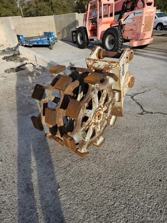 2020 FURUKAWA CW24III Compaction Attachment