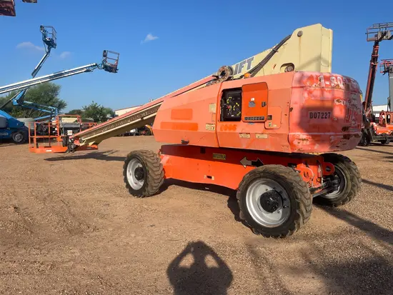 2015 JLG 800S Boom Lift