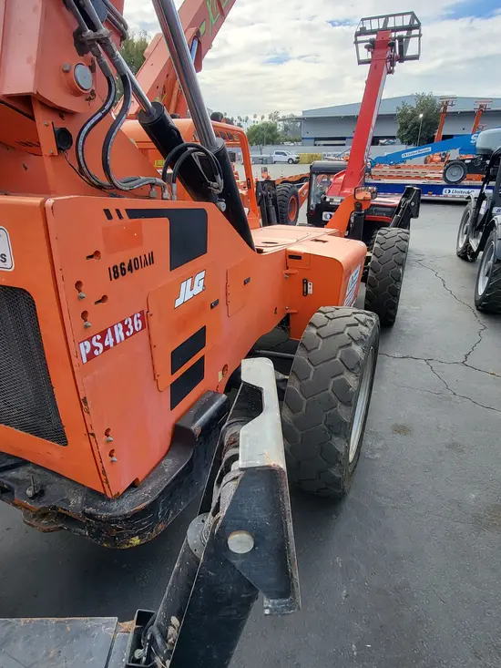 2017 SKYTRAK 10054 Forklift