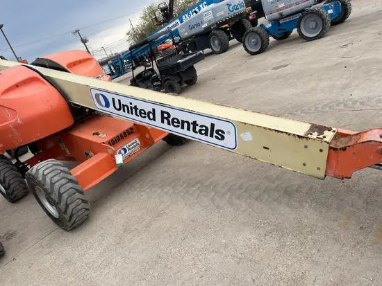 2013 JLG 400S Boom Lift