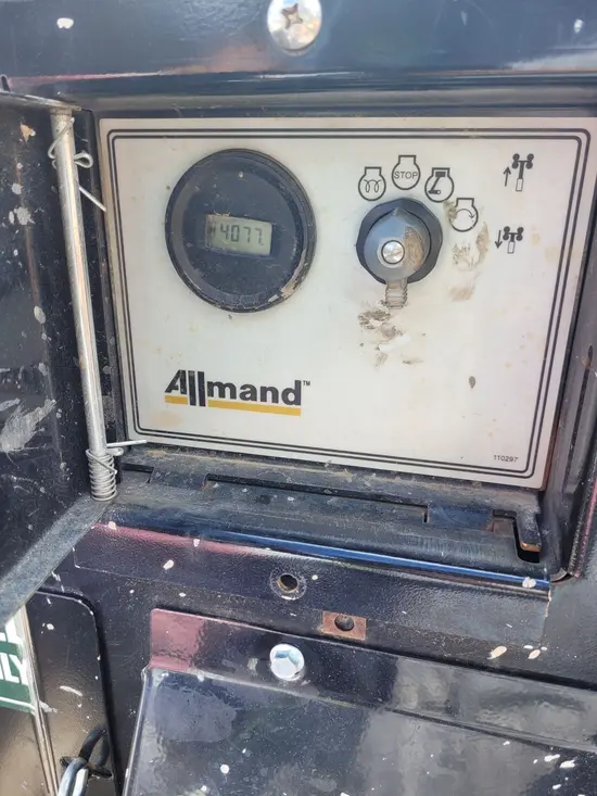 2019 Allmand NLV-ML3EC Portable Work Light