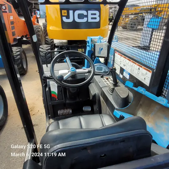 2017 Genie GTH-5519 Forklift