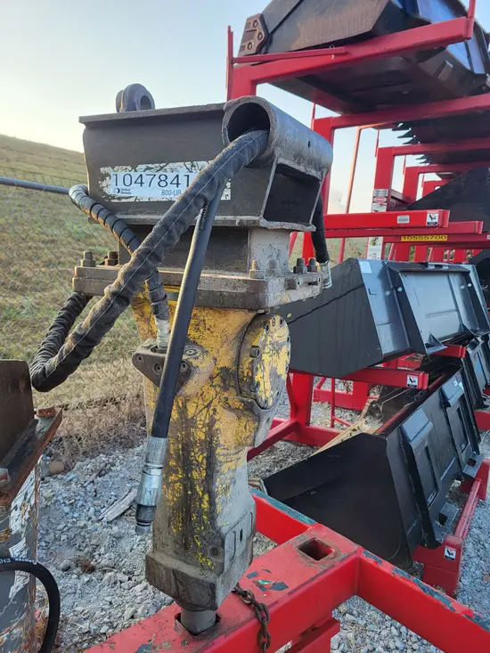 2016 Atlas Copco SB 452 Attachment