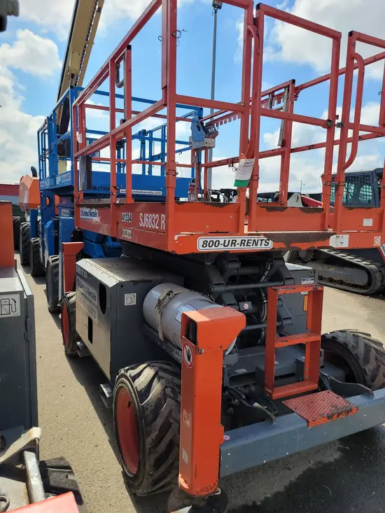 2017 Skyjack SJ6832RT Rough Terrain Scissor Lift