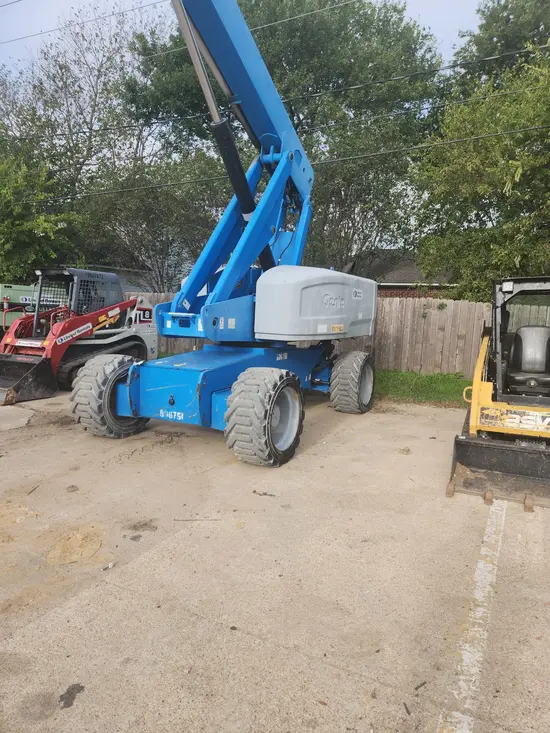 2014 Genie S-80 Boom Lift