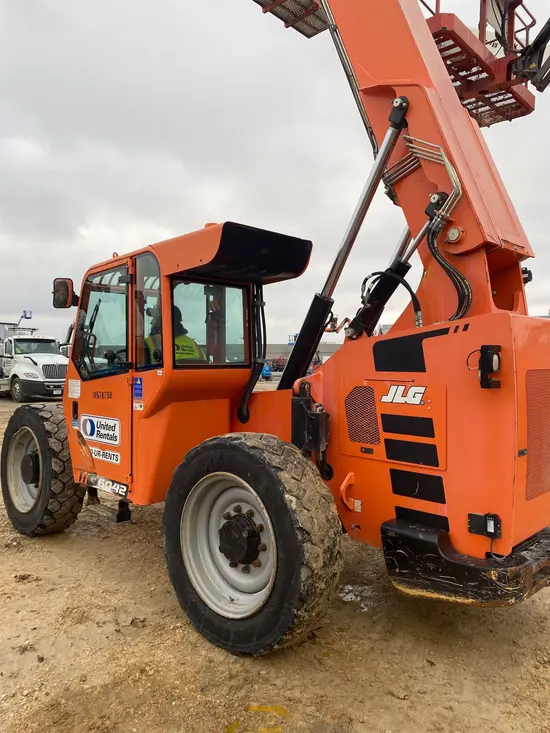 2017 SKYTRAK 6042 Forklift