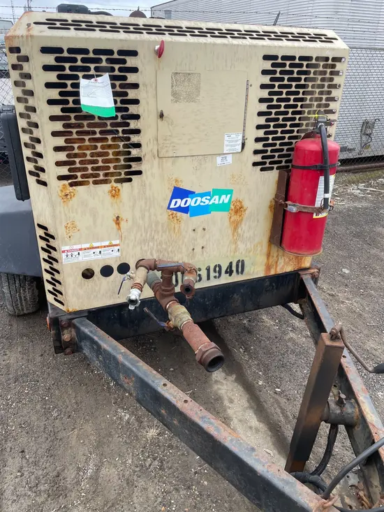 2016 Doosan XP375WJD Air Compressor