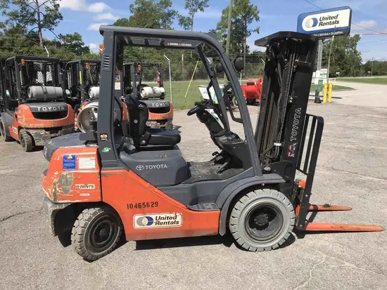 2016 Toyota 8FGU25 Warehouse Forklift