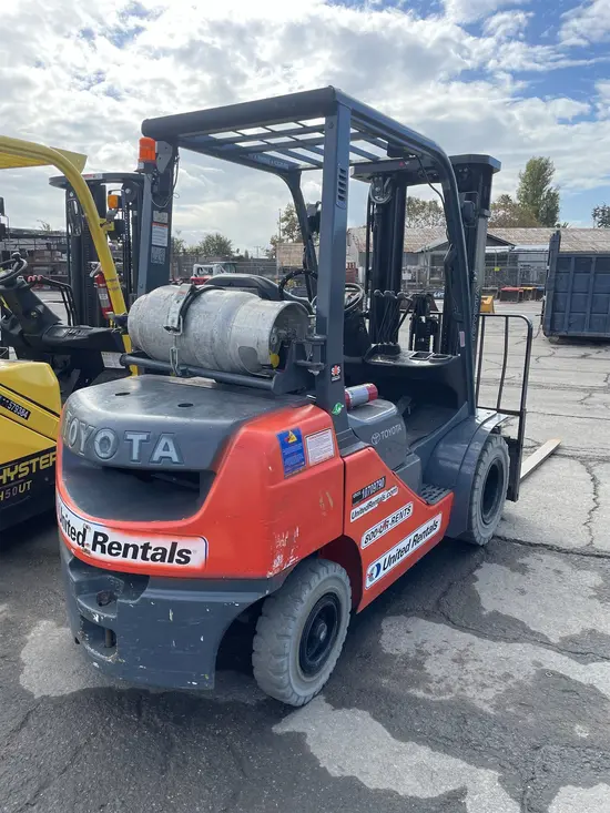 2018 Toyota 8FGU25 Warehouse Forklift
