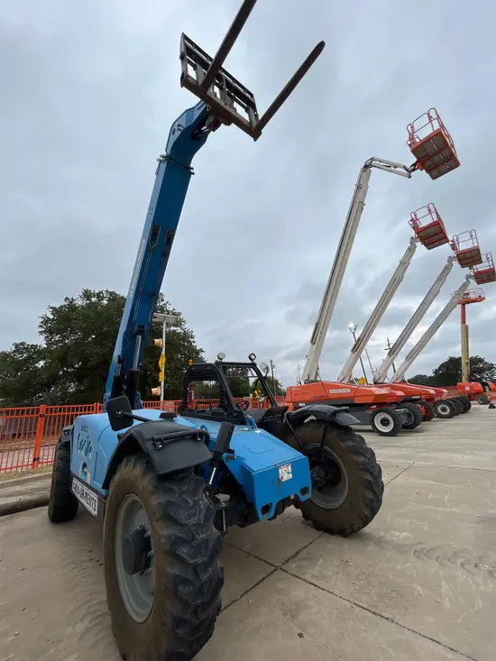 2015 Genie GTH-844 Forklift