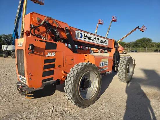 2017 SKYTRAK 6042 Forklift