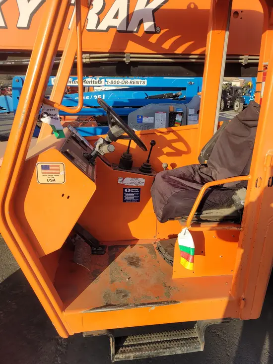 2015 SKYTRAK 8042 Forklift