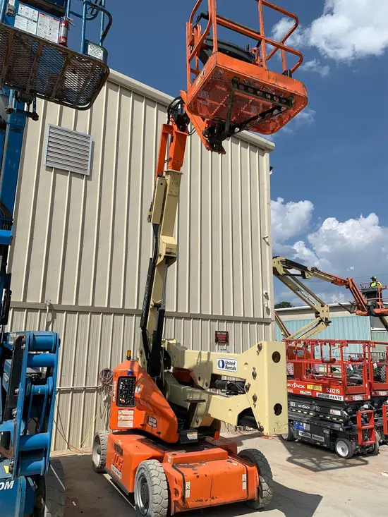 2014 JLG E400AJPN Articulating Boom Lift