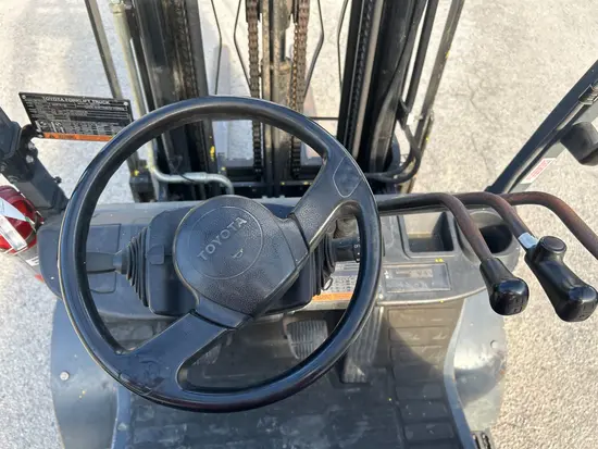 2018 Toyota 8FGU25 Warehouse Forklift