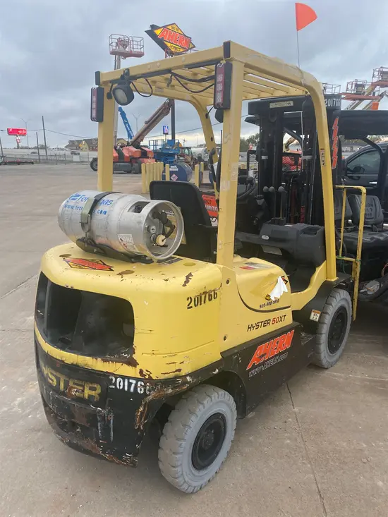 2017 HYSTER H50XT Warehouse Forklift