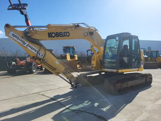 2017 Kobelco SK140SR-5 Excavator