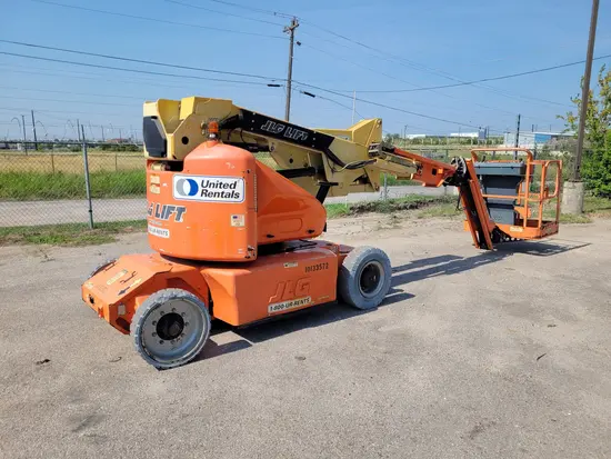 2013 JLG E400AJPN Articulating Boom Lift