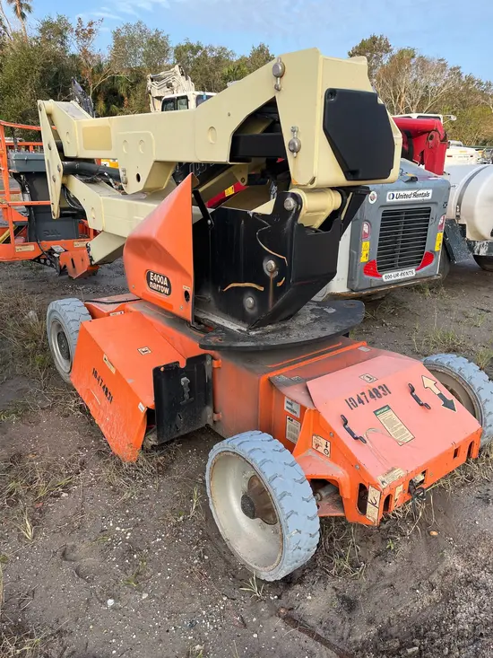 2016 JLG E400AN Articulating Boom Lift