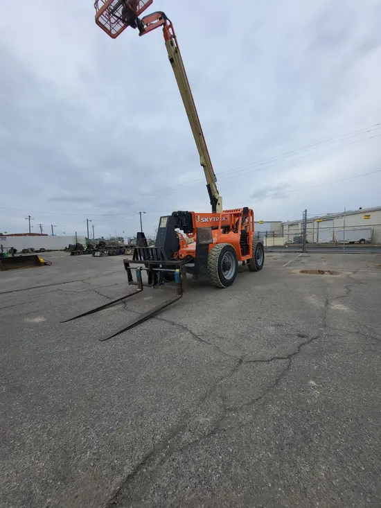 2016 SKYTRAK 10054 Forklift