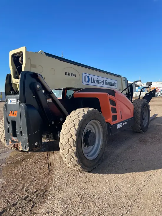 2016 JLG 1055 Forklift