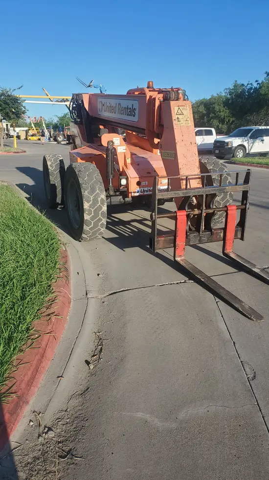 2015 SKYTRAK 6042 Forklift