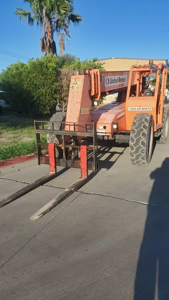 2015 SKYTRAK 6042 Forklift