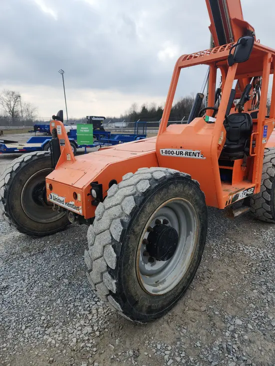 2016 SKYTRAK 6042 Forklift