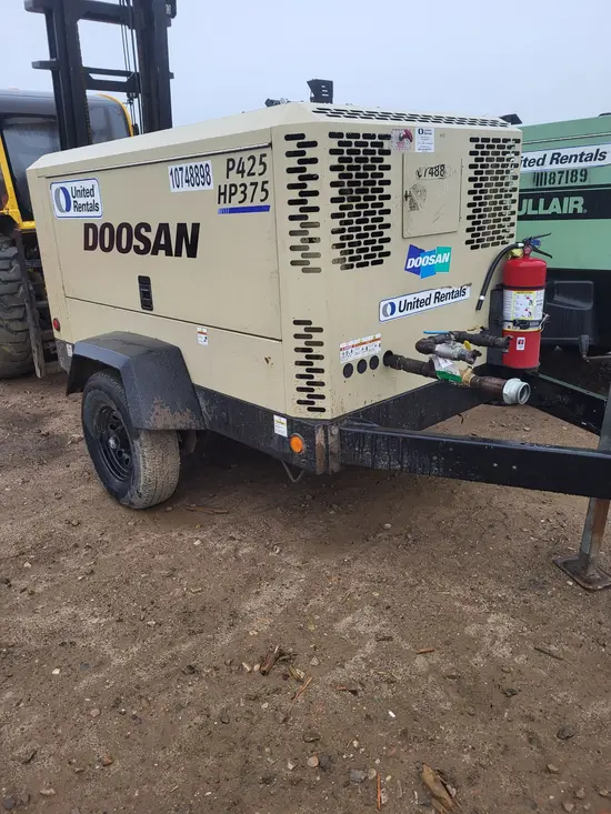 2018 Doosan P425/HP375EXT3 Air Compressor