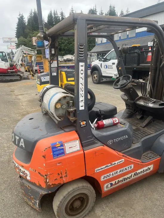 2018 Toyota 8FGU25 Warehouse Forklift