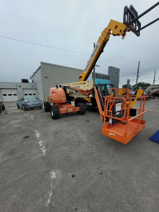 2013 JLG 450AJ Articulating Boom Lift