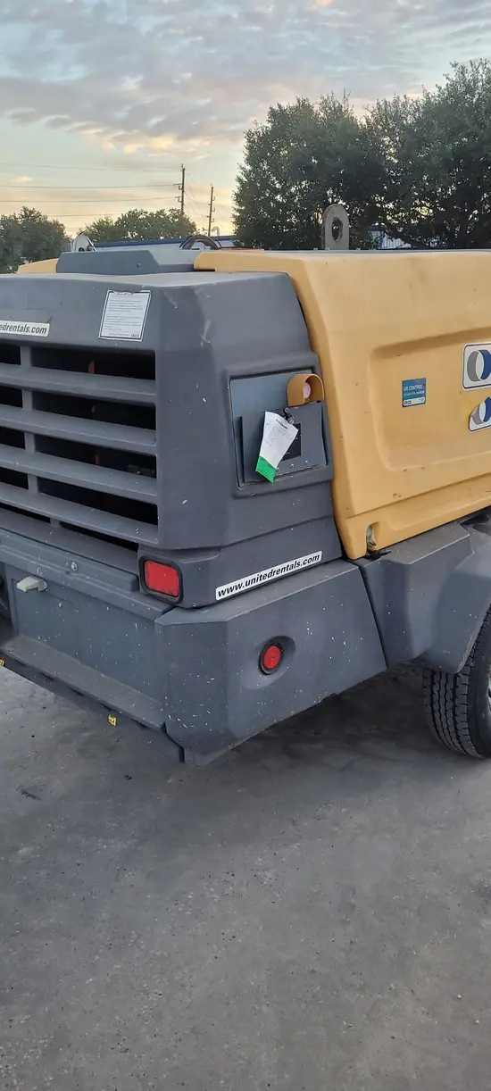 2017 Atlas Copco XAS440JD T4F Air Compressor