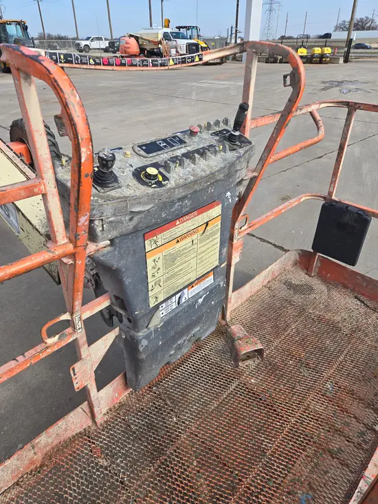 2012 JLG 400S Boom Lift