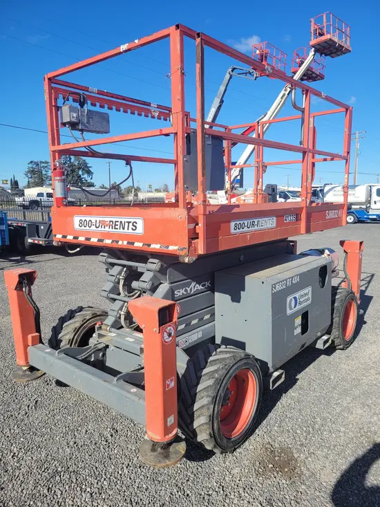 2017 Skyjack SJ6832RT Rough Terrain Scissor Lift