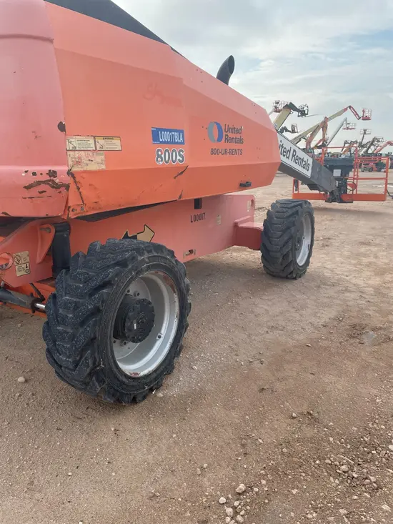 2014 JLG 800S Boom Lift
