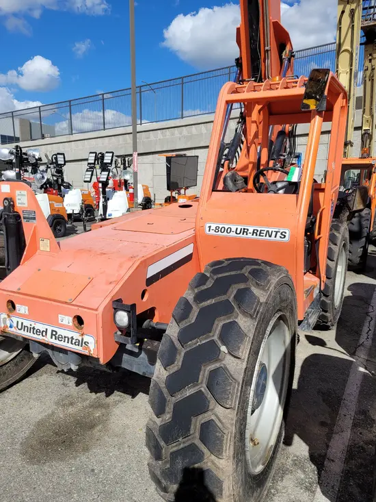 2015 SKYTRAK 6042 Forklift