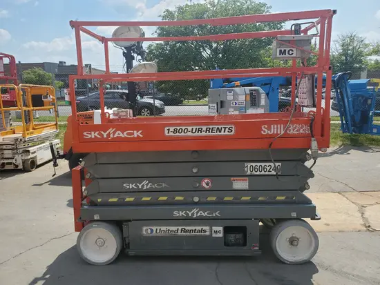 2017 Skyjack SJIII3226 Scissor Lift