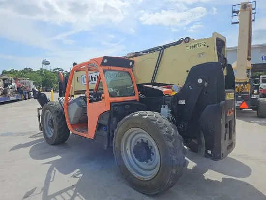 2016 JLG 1055 Forklift