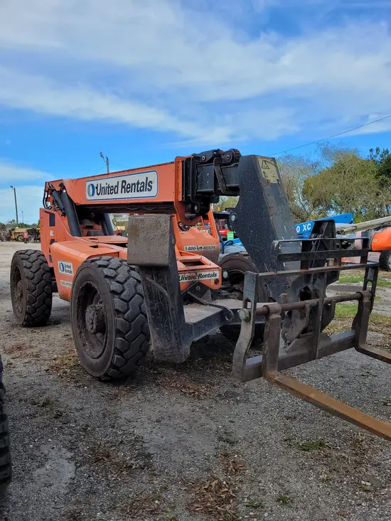 2016 SKYTRAK 10054 Forklift