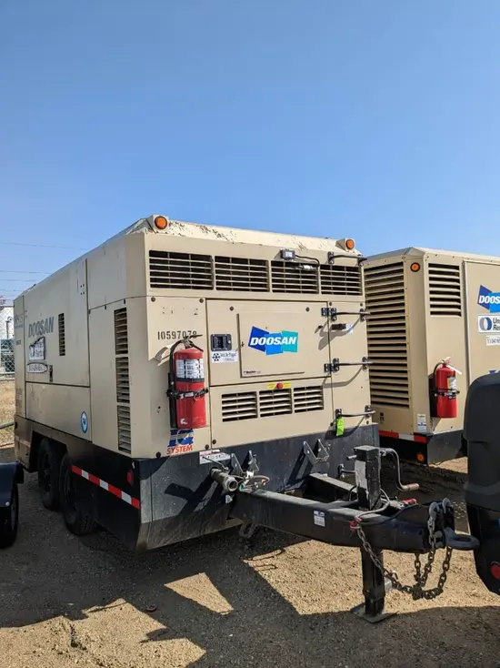 2017 Doosan HP915WCU-T4F Air Compressor