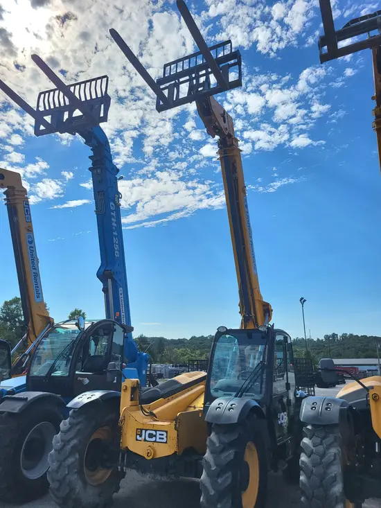 2016 JCB 507-42 Forklift