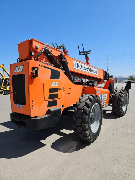 2018 SKYTRAK 10054 Forklift