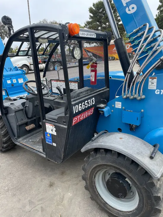 2017 Genie GTH-5519 Forklift