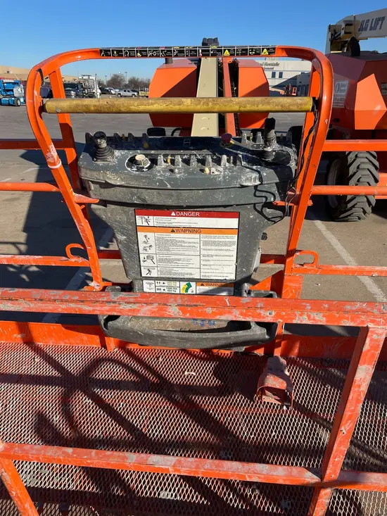 2017 JLG 600S Boom Lift