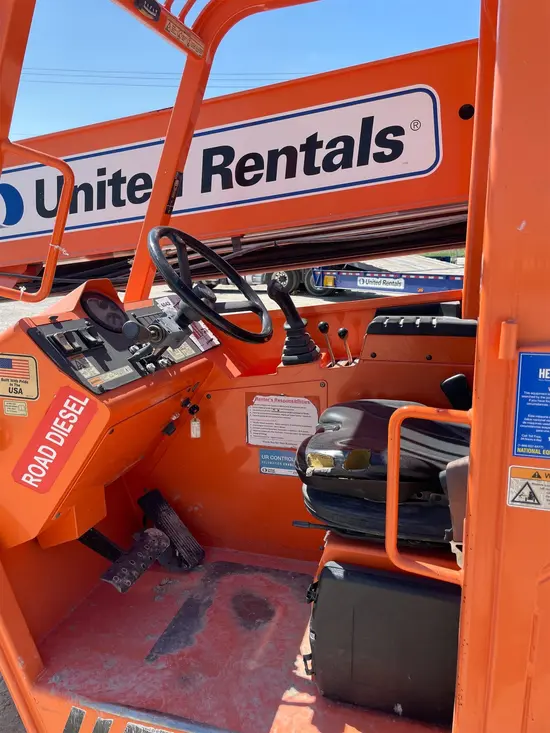 2016 SKYTRAK 6042 Forklift