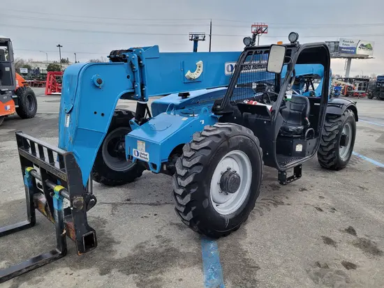 2014 Genie GTH-844 Forklift